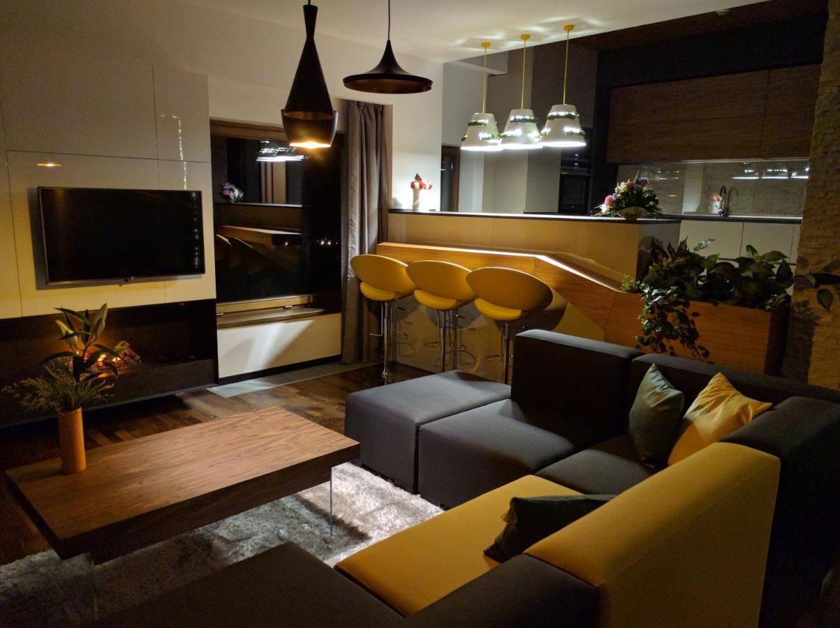 Juniper Apartment Брашов Екстериор снимка